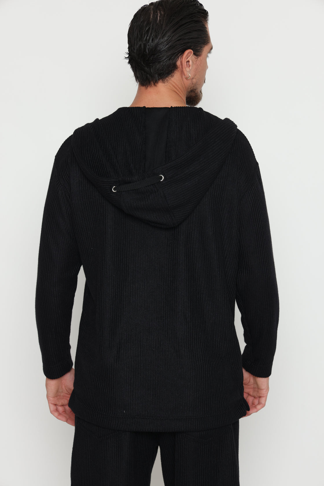 KNITTED HOODIE