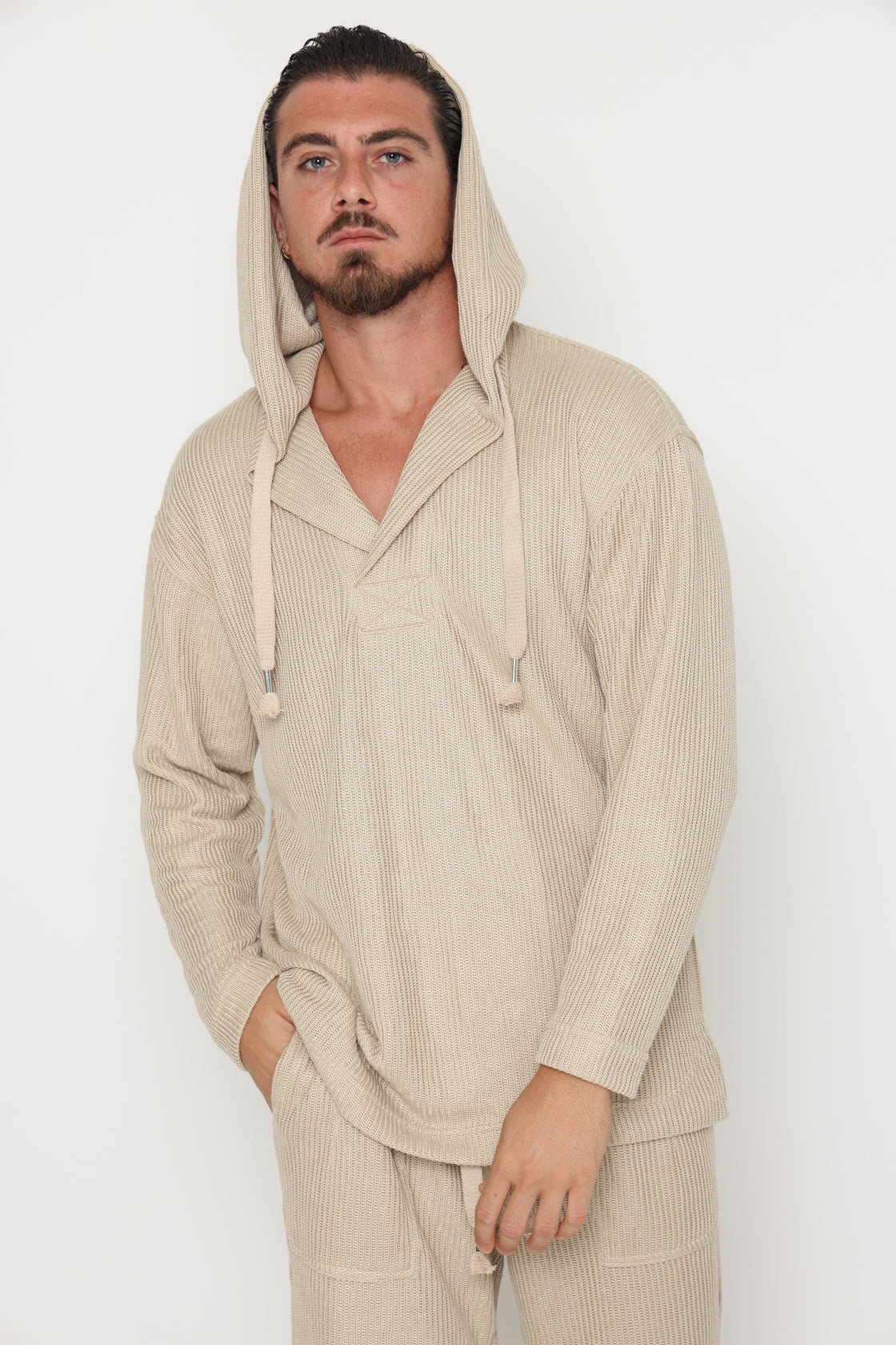 KNITTED HOODIE