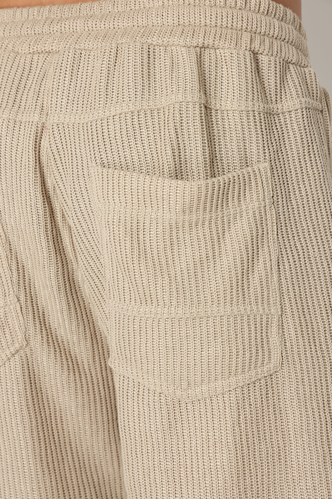 KNITTED PANTS