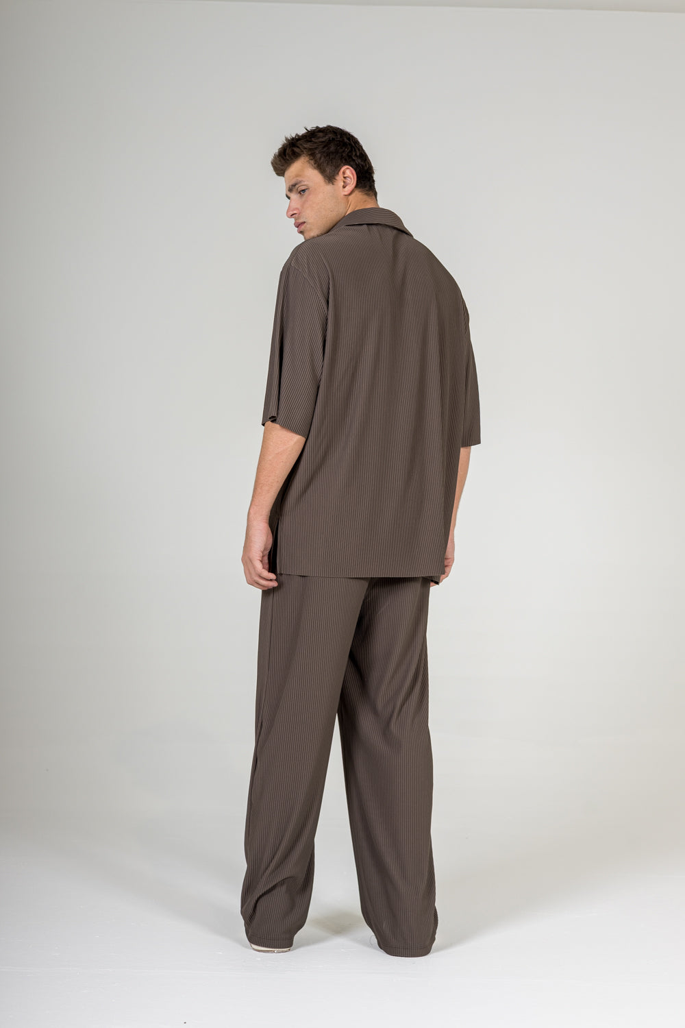 Plisse buttoned shirt