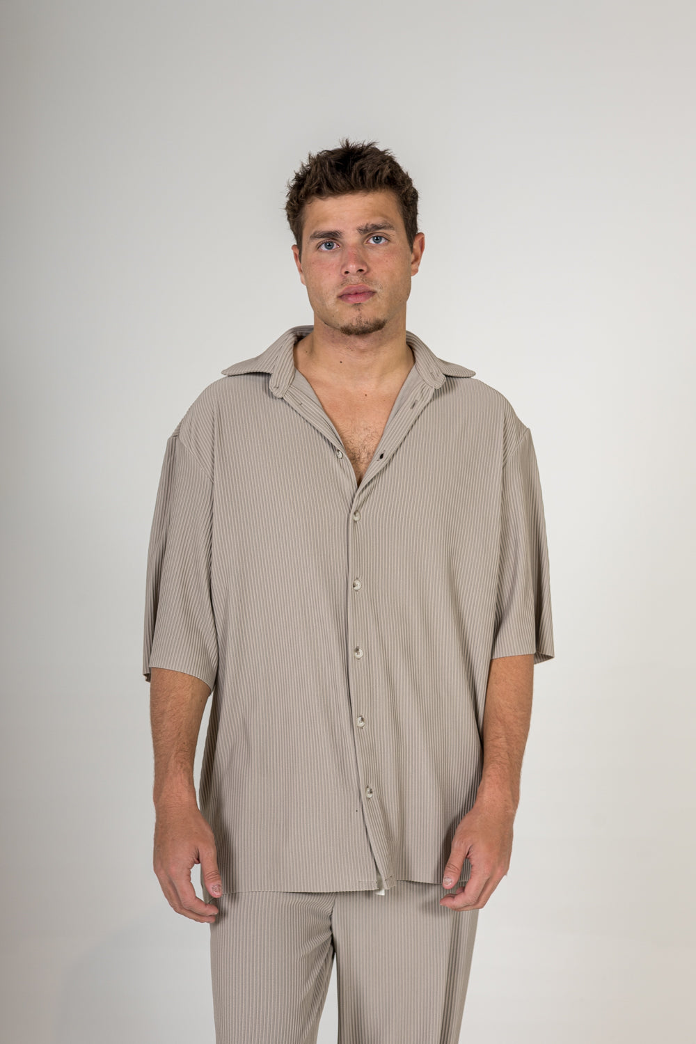 Plisse buttoned shirt