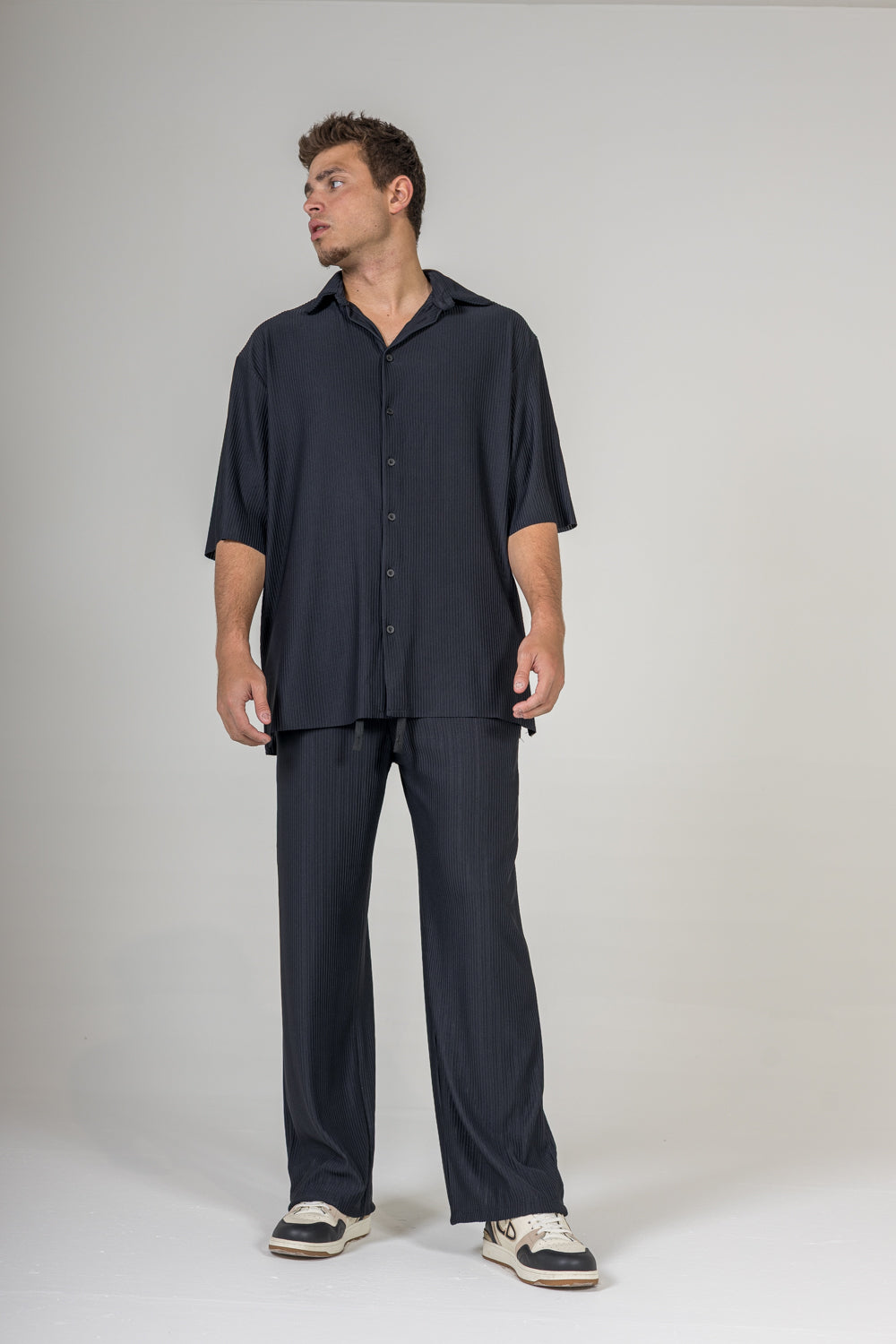 Plisse buttoned shirt